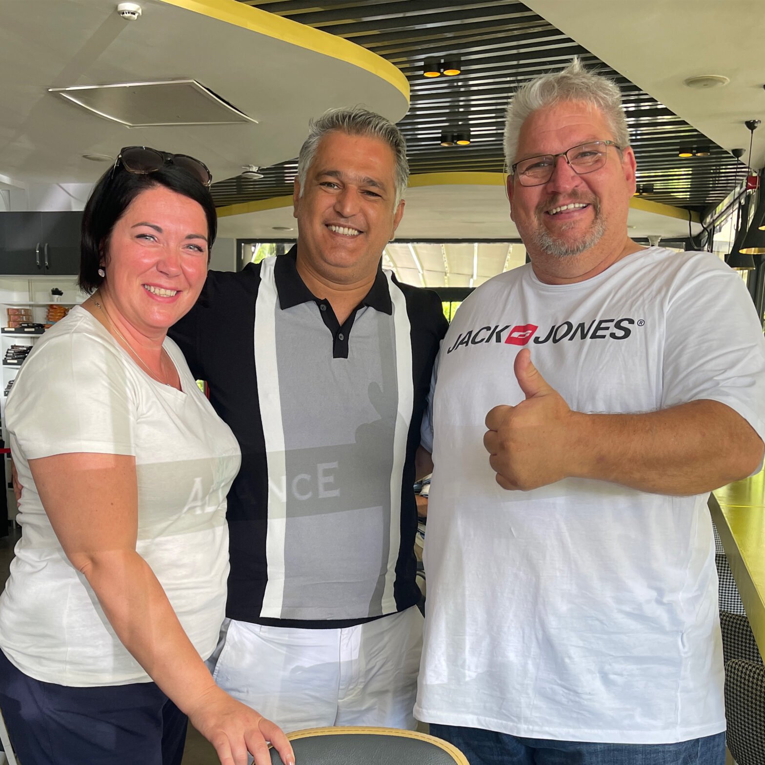 Smiling patient after successful gastric sleeve surgery in Turkey.