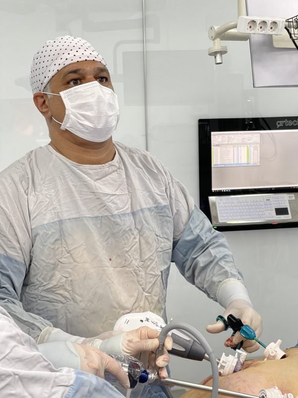 Best Bariatric Surgery Turkey -Dr. Arayici always uses the world's highest quality materials in his surgeries.